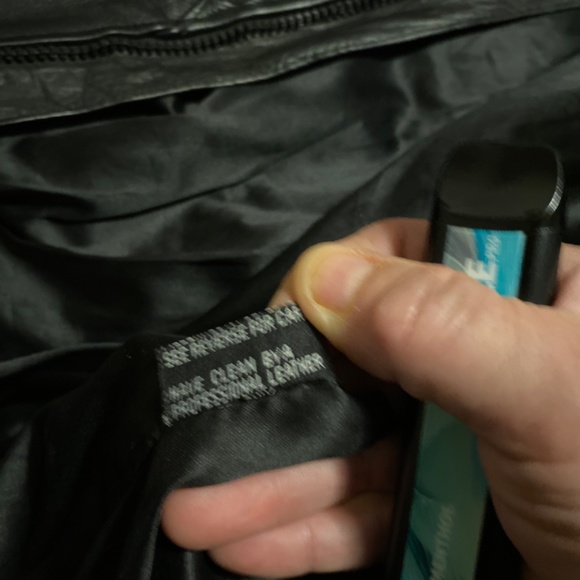 Leather coat - Picture 10 of 10